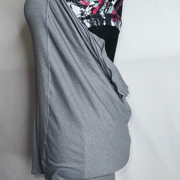 Lululemon Wild Tank Heathered Slate / Tofino Scribble White Multi. - Picture 4 of 8